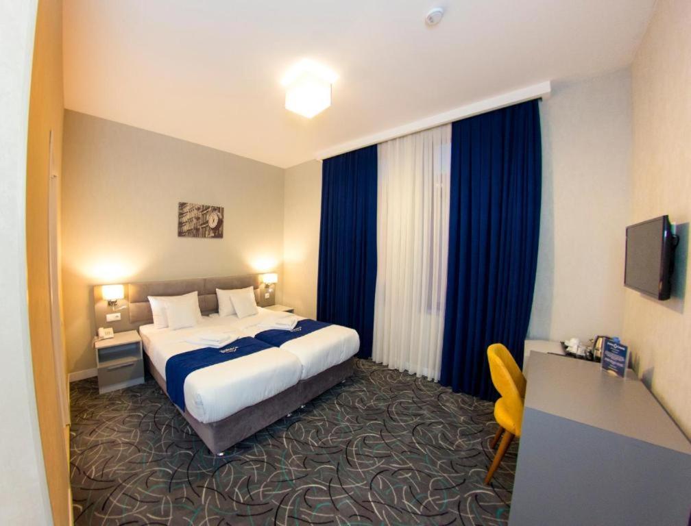 Tribeca Hotel Тбілісі Екстер'єр фото