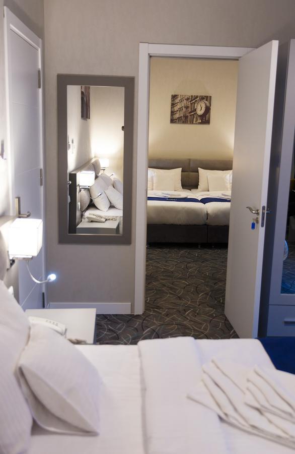 Tribeca Hotel Тбілісі Екстер'єр фото